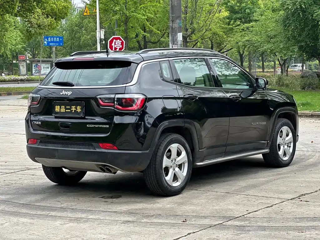 Jeep Compass 2021 — фото 13