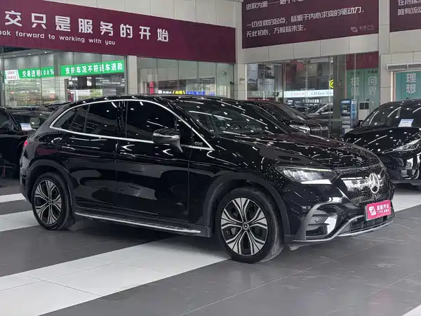 Mercedes-Benz EQE SUV 2024