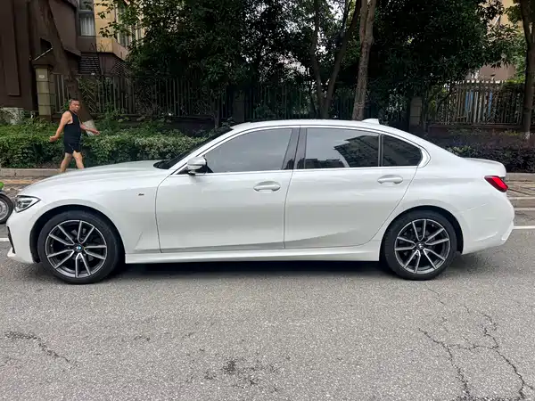 BMW 3 Series 2022