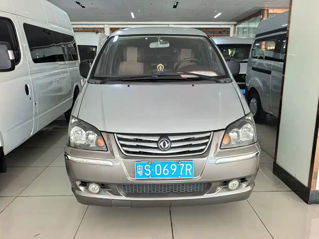 Dongfeng Lingzhi 2014