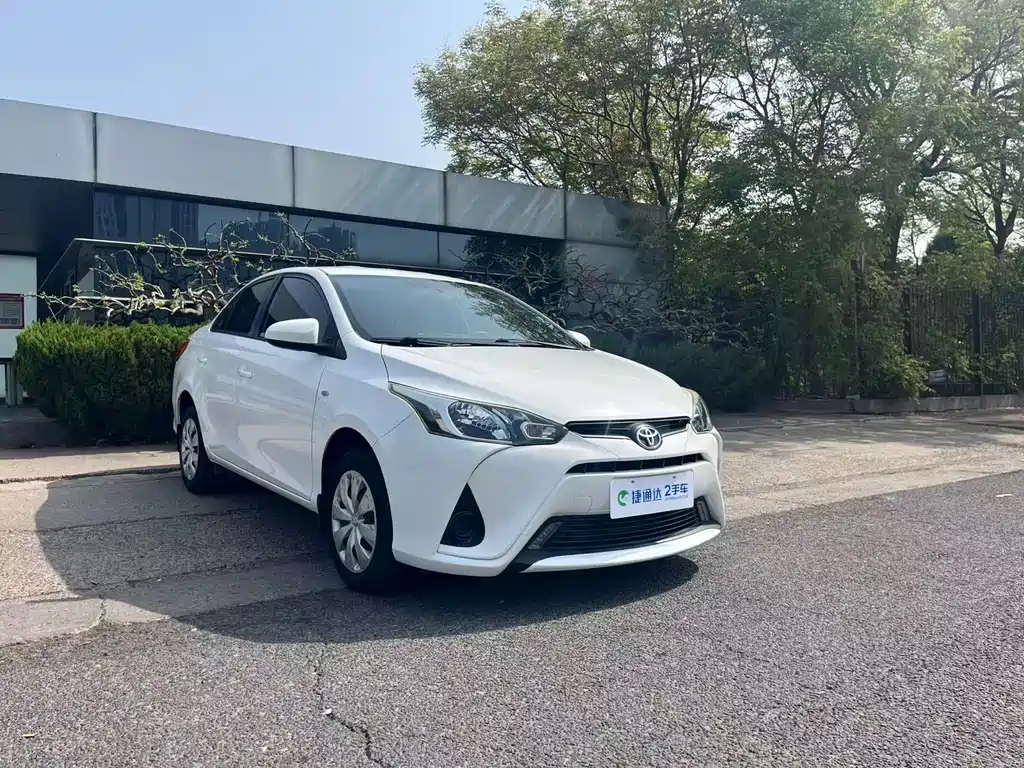 Toyota Yaris L 2019 — фото 2