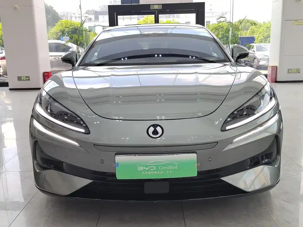 Denza Z9GT 2025