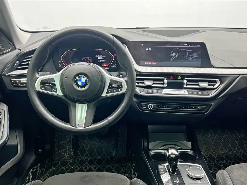 BMW 2 Series 2022 — фото 19