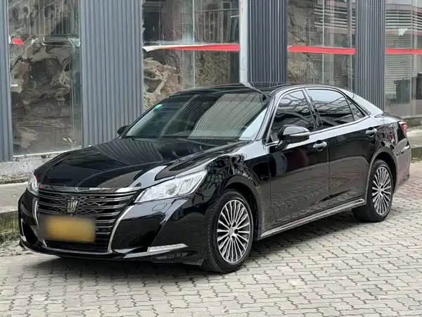 Toyota Crown 2020