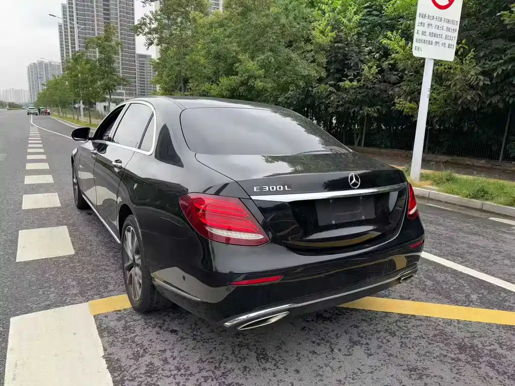 Mercedes-Benz E-Class 2018