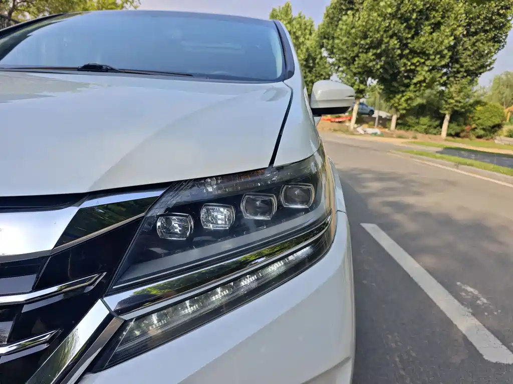 Honda Elysion 2019 — фото 15