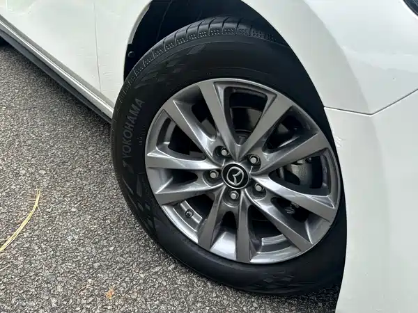 Mazda 3 Axela 2022