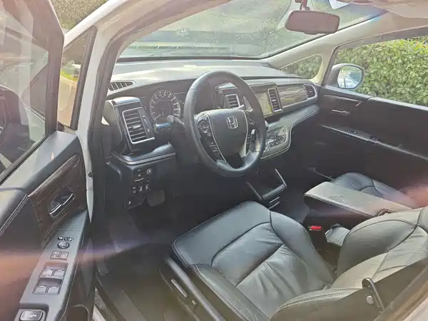 Honda Elysion 2019