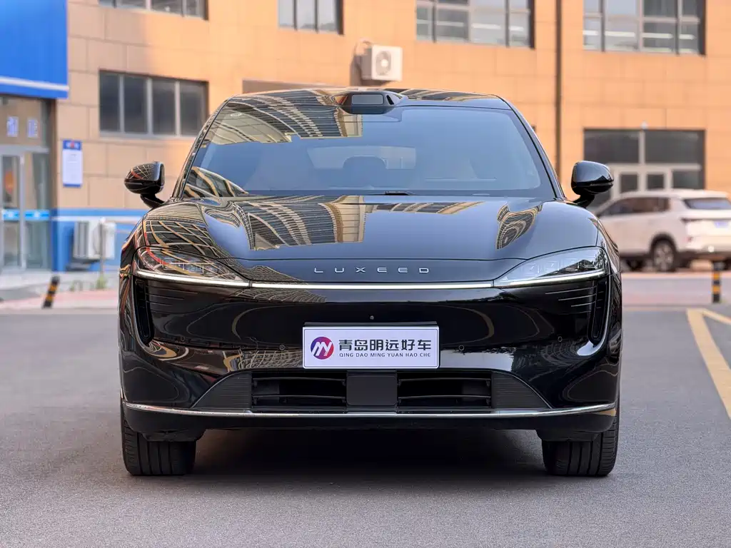 Luxeed Zhijie R7 2024