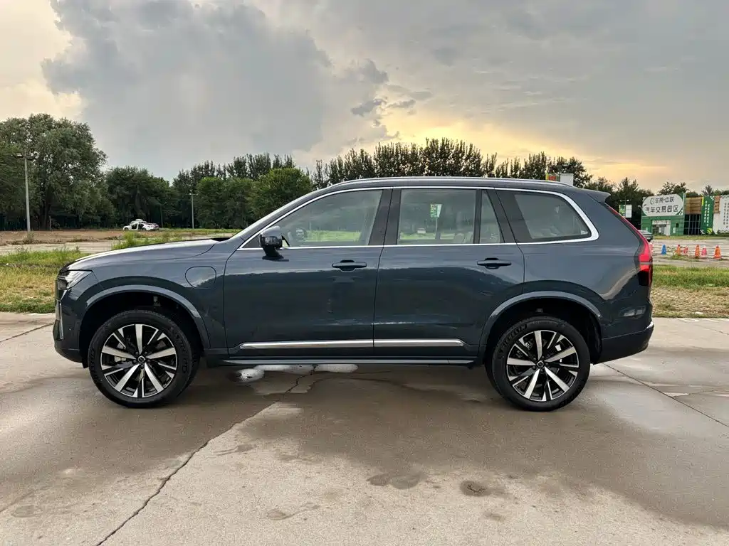 Volvo XC90 Plug-In Hybrid 2026 — фото 7