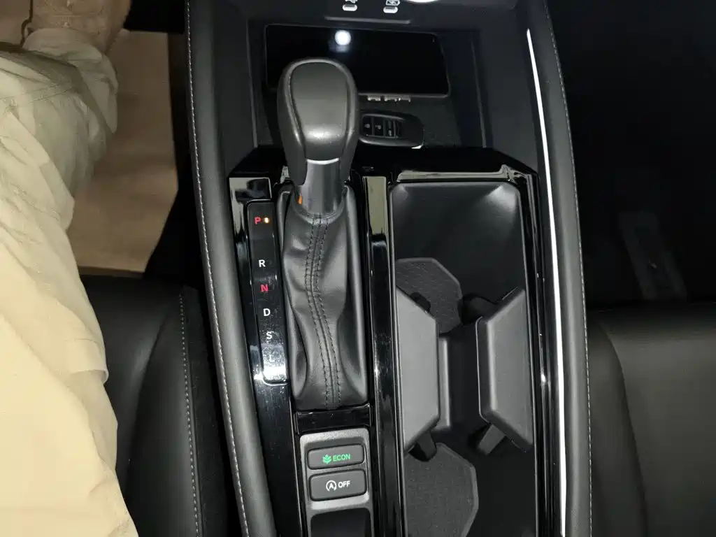 Honda Accord 2023 — фото 11