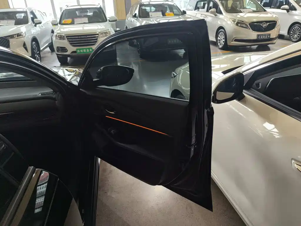 Honda Accord 2023 — фото 19