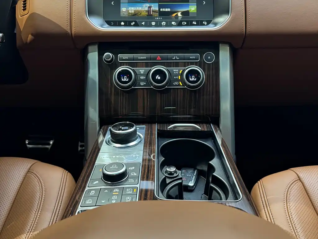 Land Rover Range Rover 2018 — фото 11