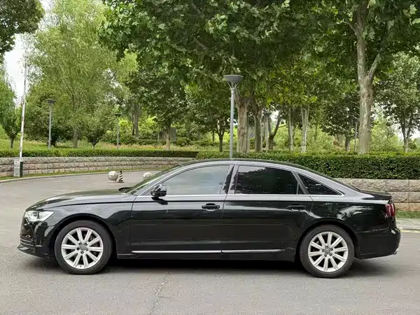 Audi A6L 2012
