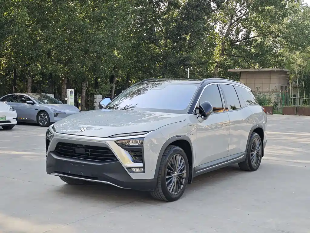NIO ES8 2019