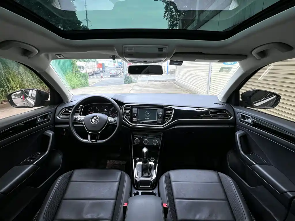 Volkswagen T-Roc 2019