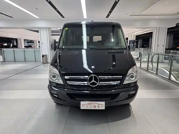 Mercedes-Benz Sprinter 2010