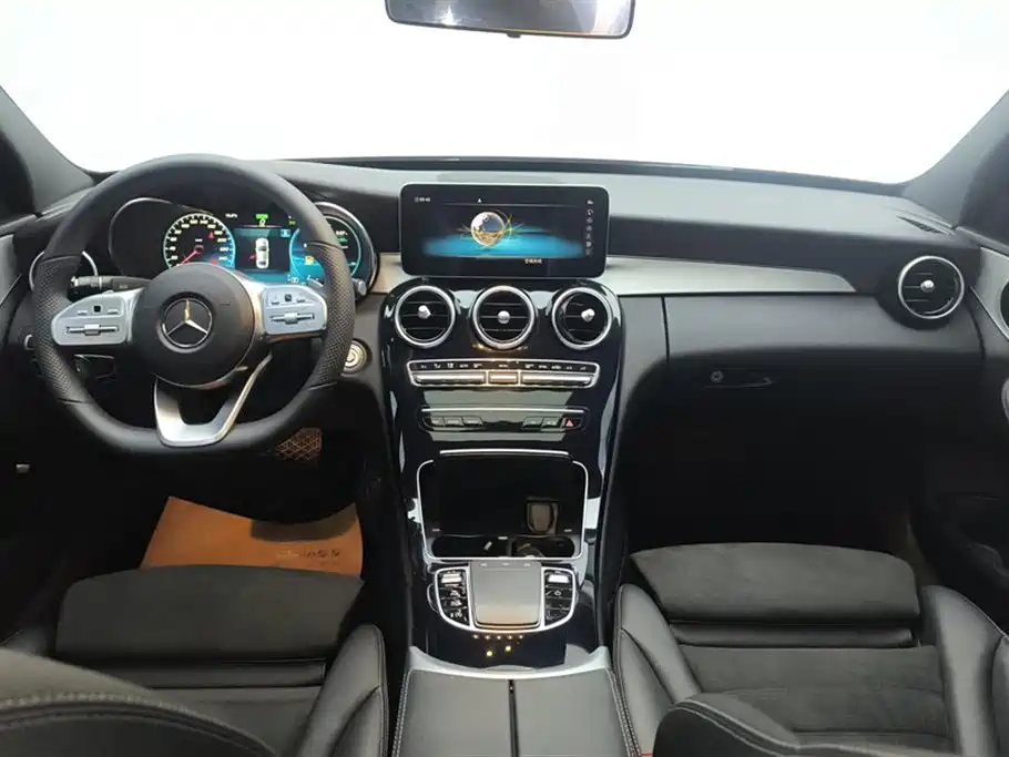 Mercedes-Benz C-Class 2020 — фото 12