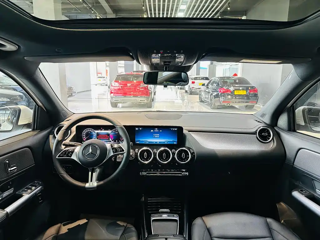 Mercedes-Benz GLA 2024 — фото 5