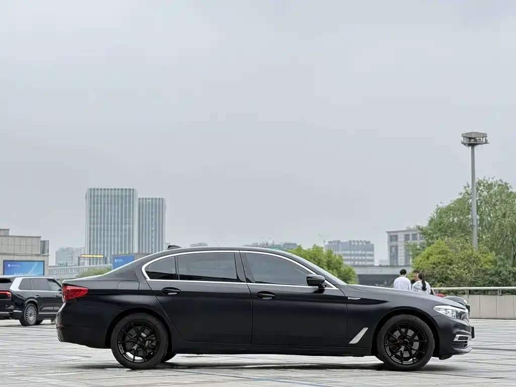 BMW 5 Series 2020