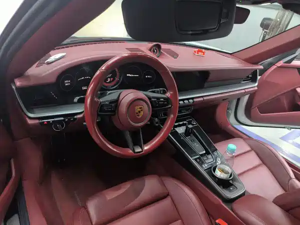 Porsche 911 2020