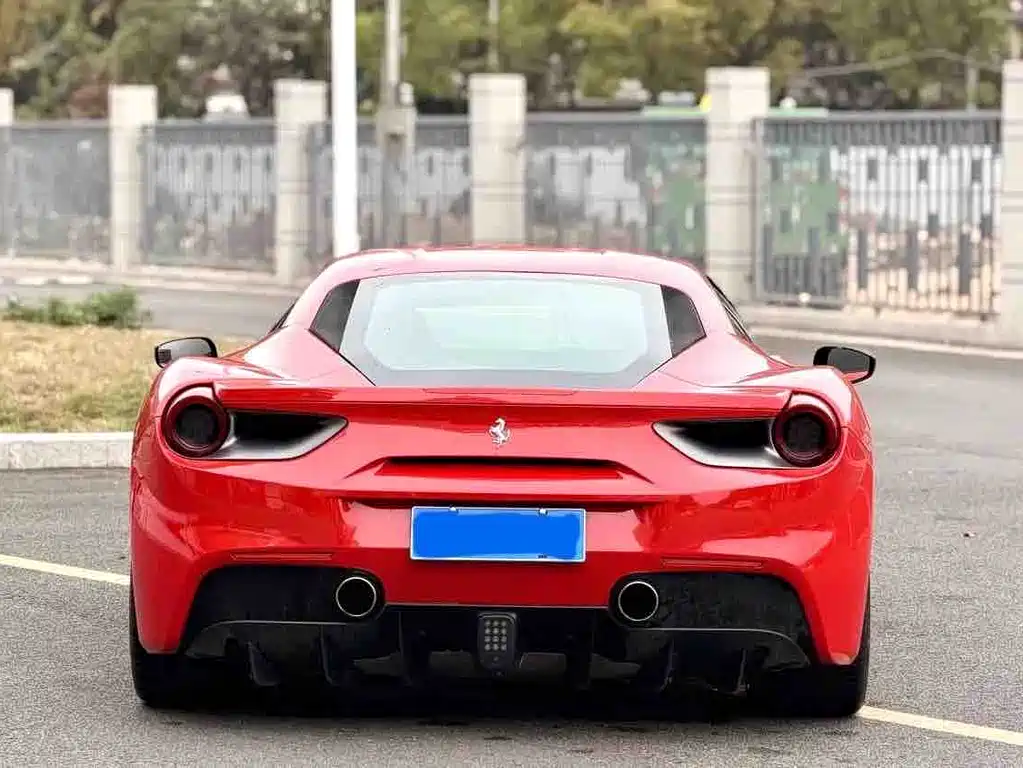 Ferrari 488 2016 — фото 5