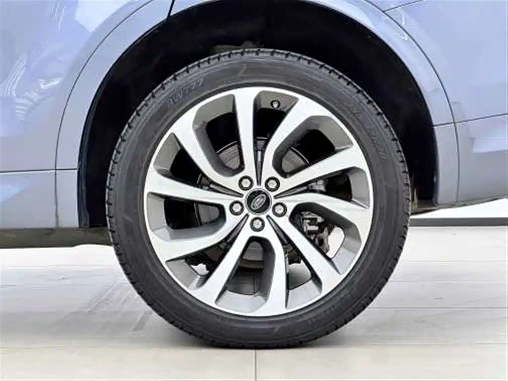Land Rover Discovery Sport 2021