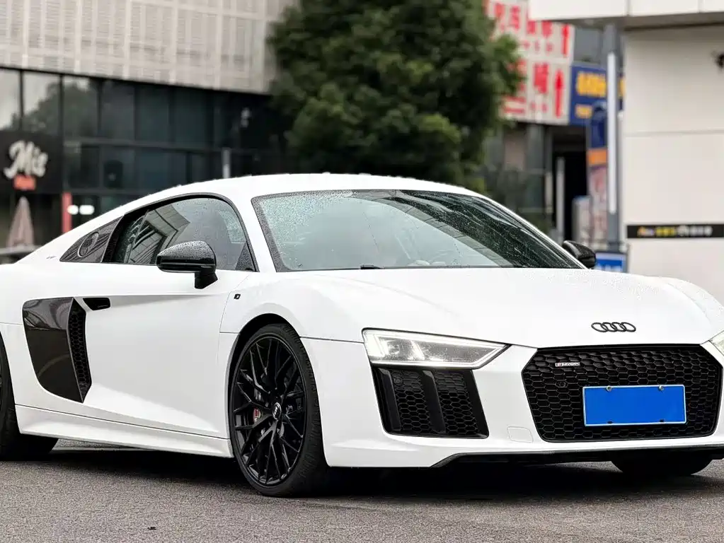 Audi R8 2018 — фото 3