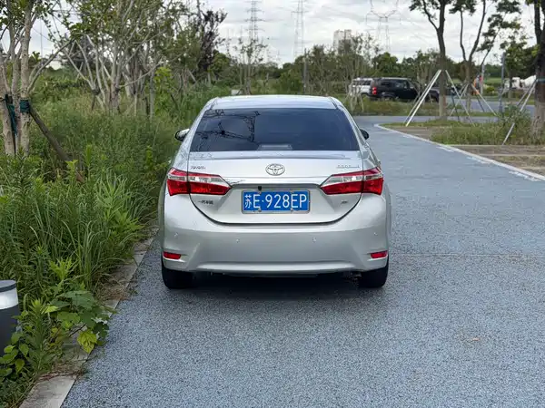 Toyota Corolla 2015