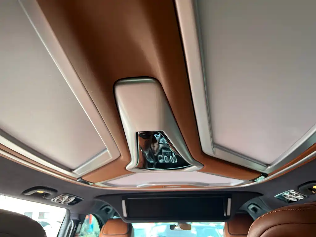 Mercedes-Benz Vito 2023 — фото 19
