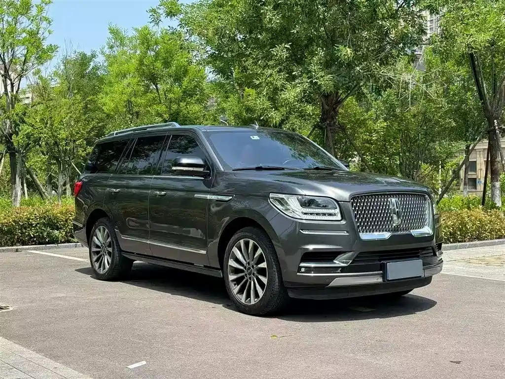 Lincoln Navigator 2018 — фото 4