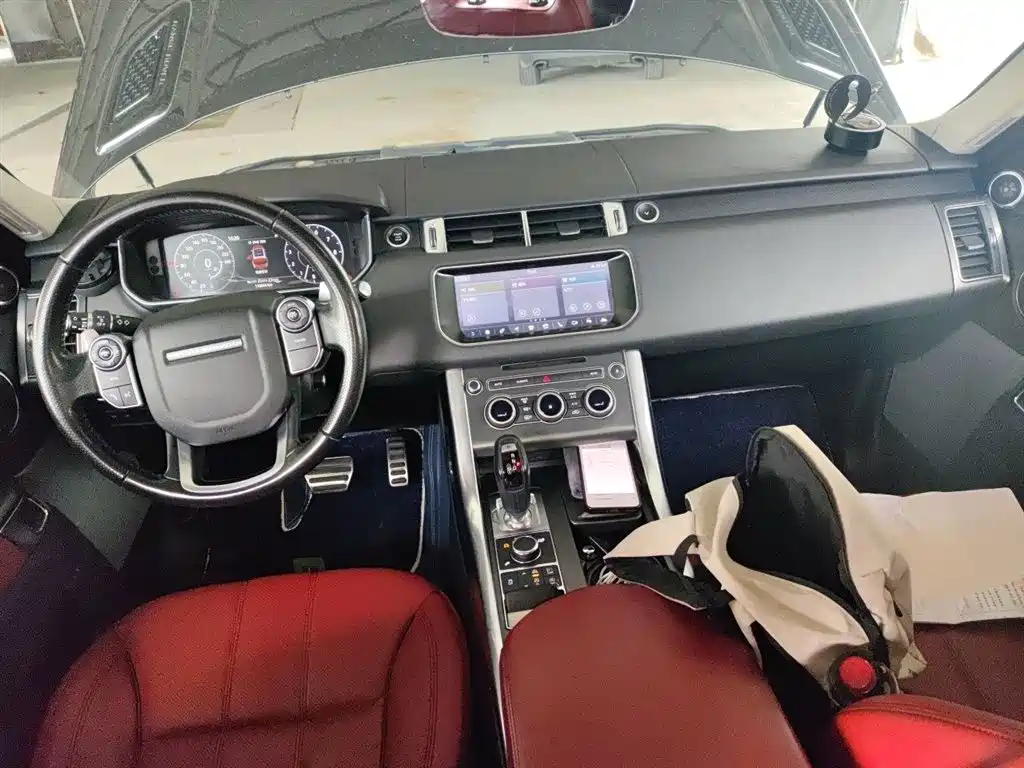 Land Rover Sport 2018 — фото 13