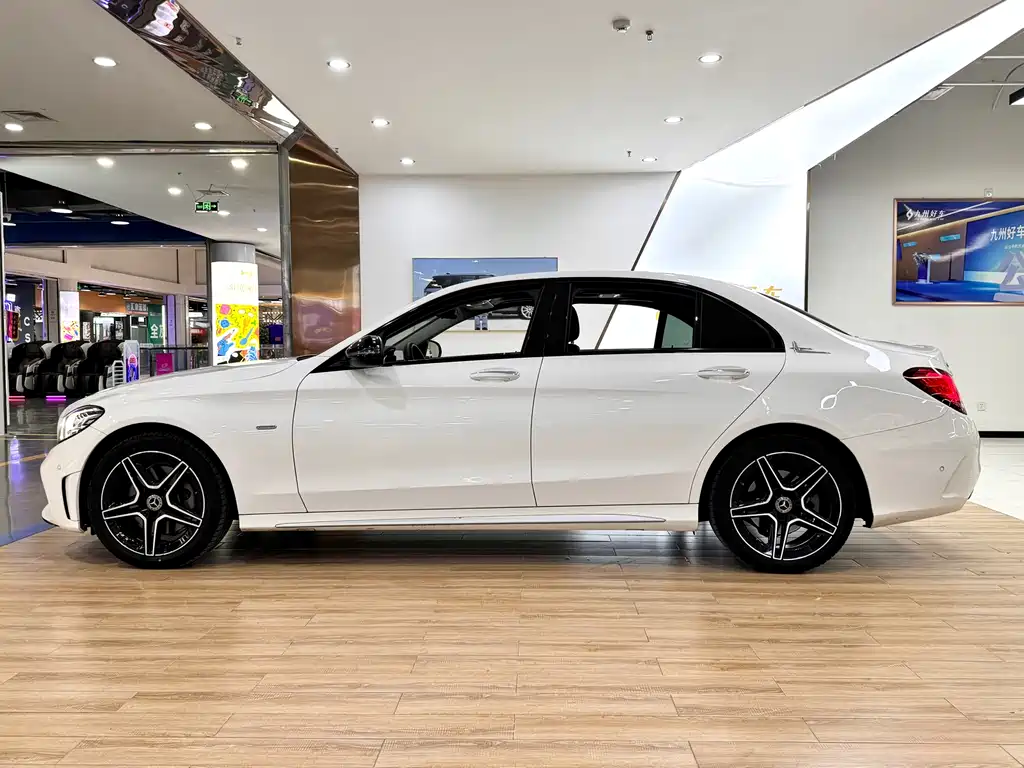 Mercedes-Benz C-Class 2020 — фото 4