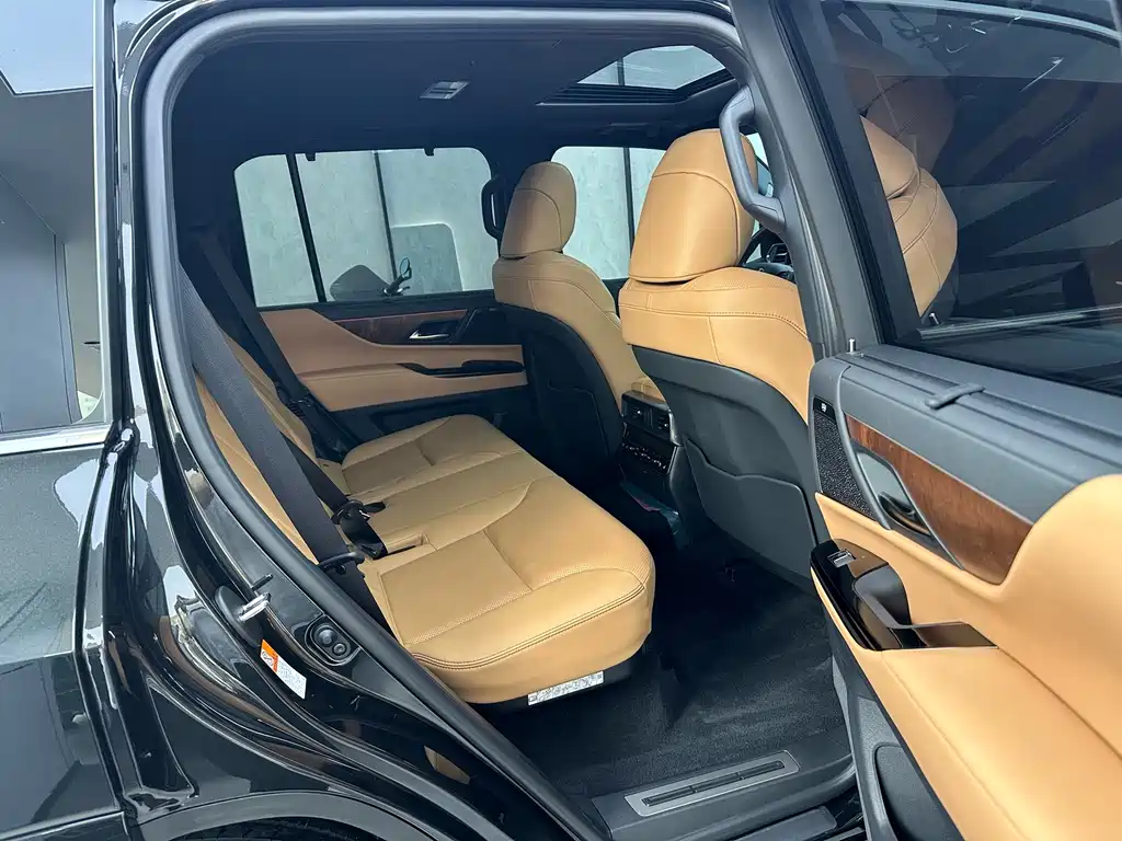Lexus LX 2025 — фото 14