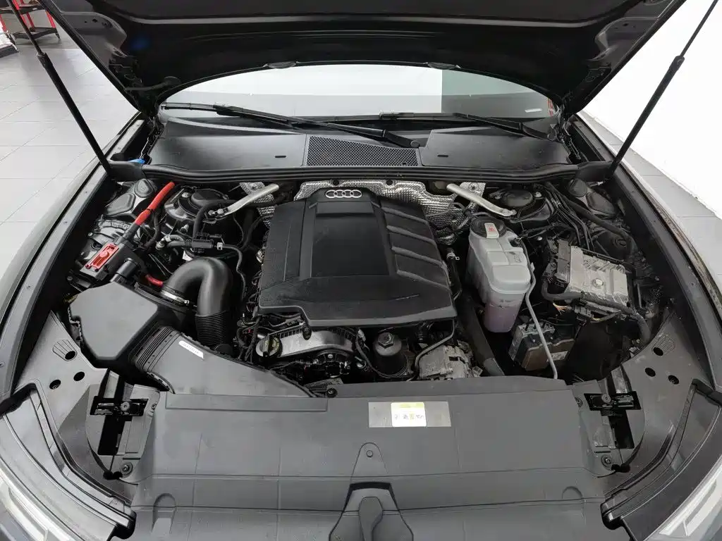 Audi A6L 2021