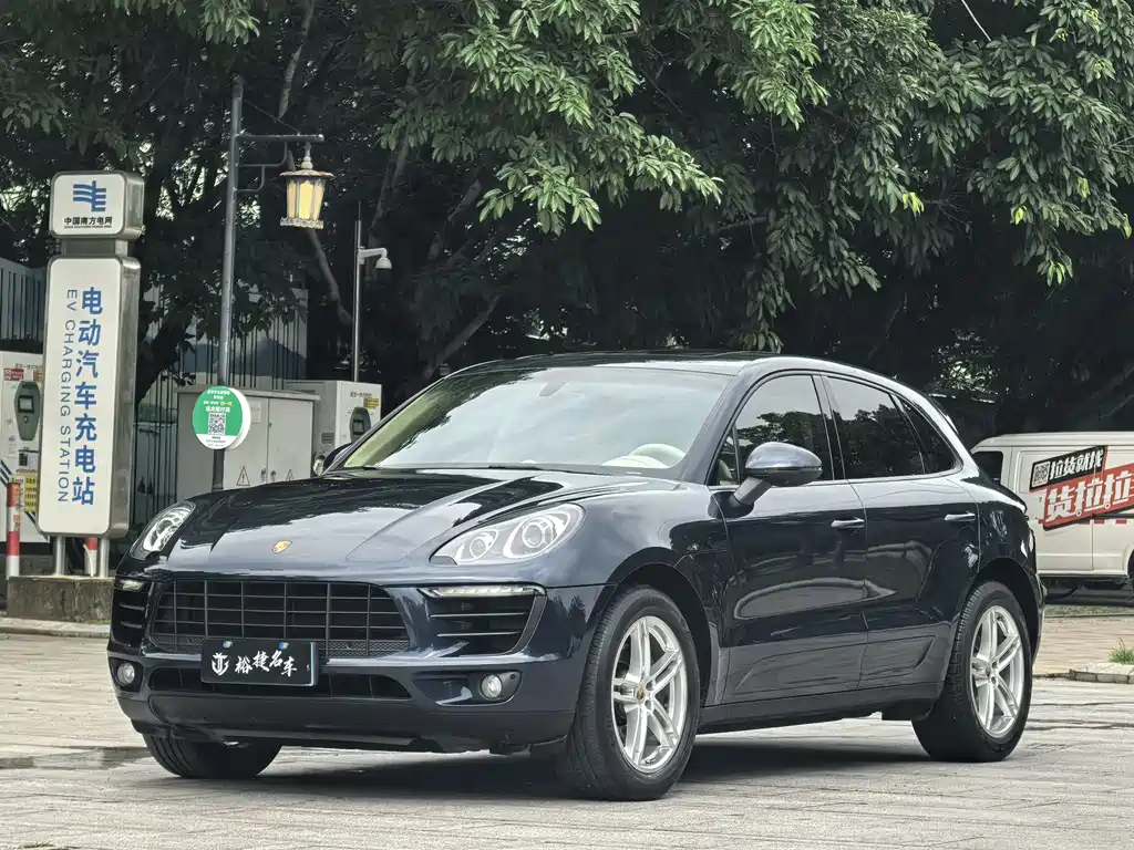 Porsche Macan 2015