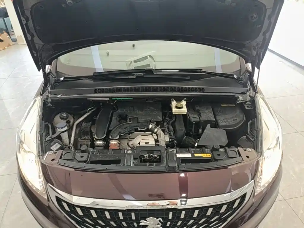 Peugeot 3008 2017 — фото 20
