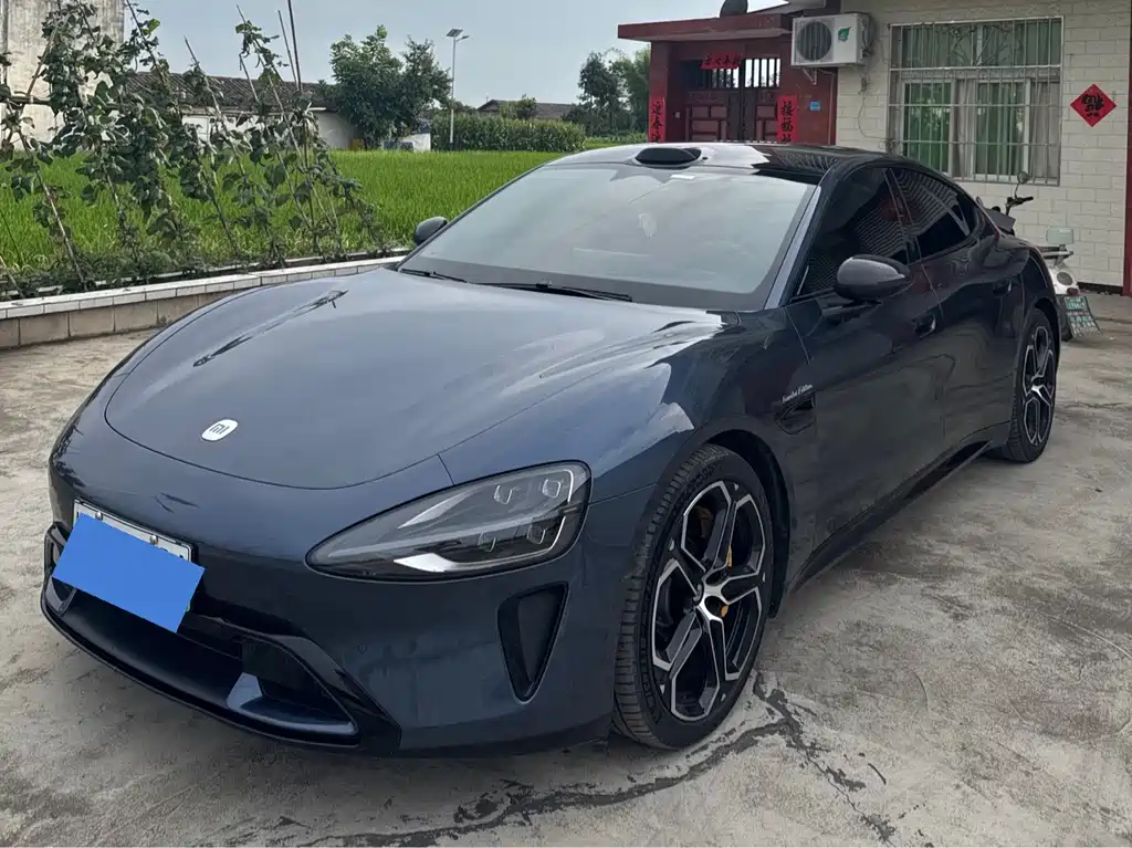 Xiaomi SU7 2024