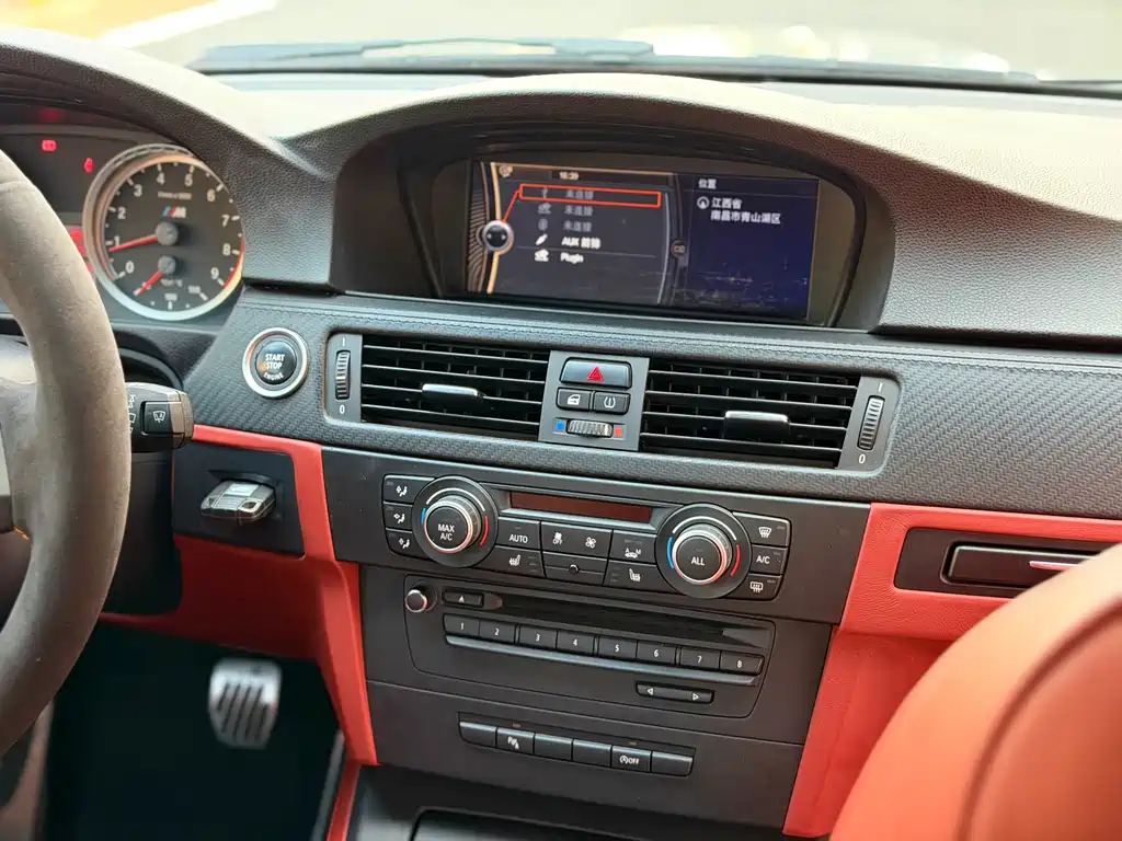 BMW M3 2013 — фото 11