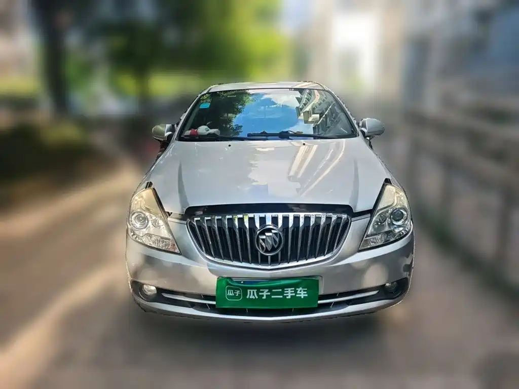 Buick Excelle 2015 — фото 23