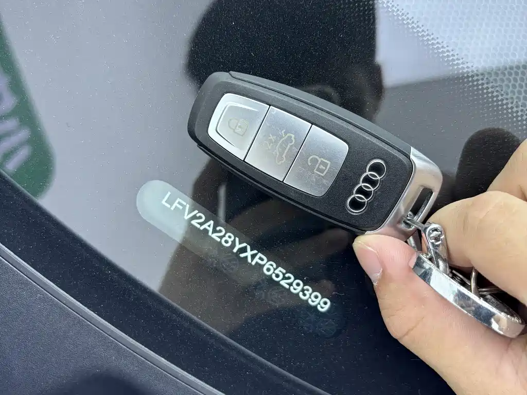 Audi A3 2023 — фото 28