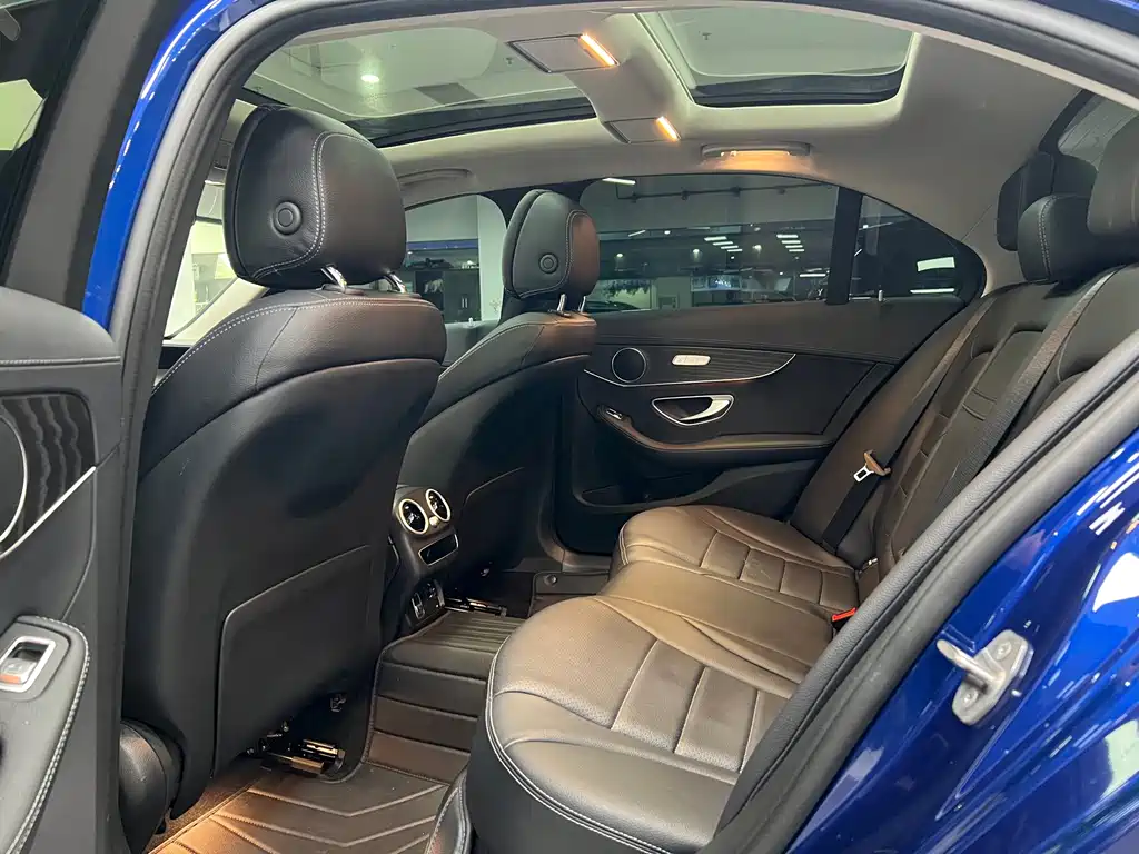 Mercedes-Benz C-Class 2021 — фото 11