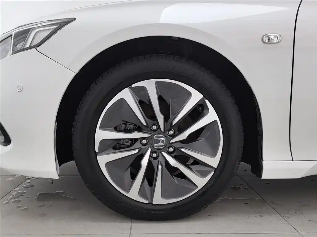Honda Accord 2022 — фото 17