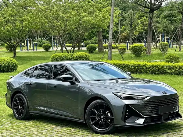 Changan UNI-V 2022