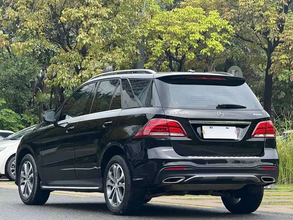 Mercedes-Benz GLE 2016 — фото 5