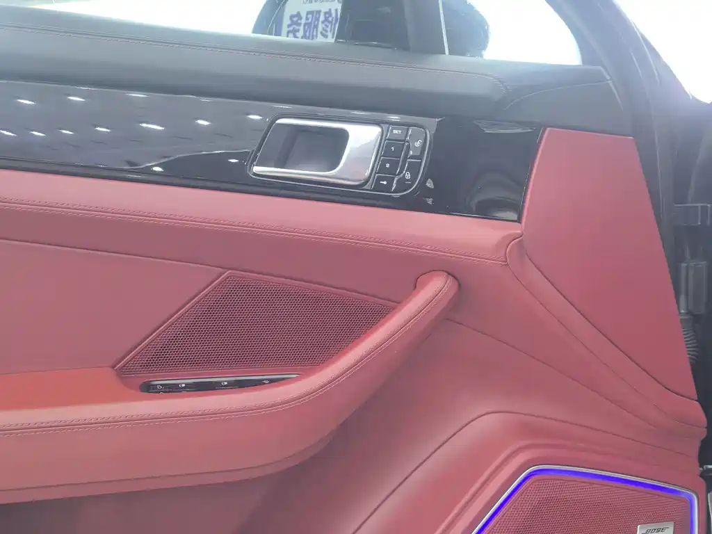 Porsche Panamera 2017 — фото 9