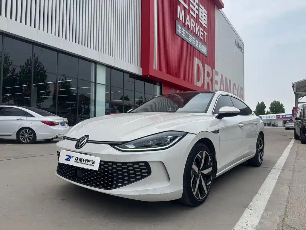 Volkswagen Lamando 2023 — фото 1