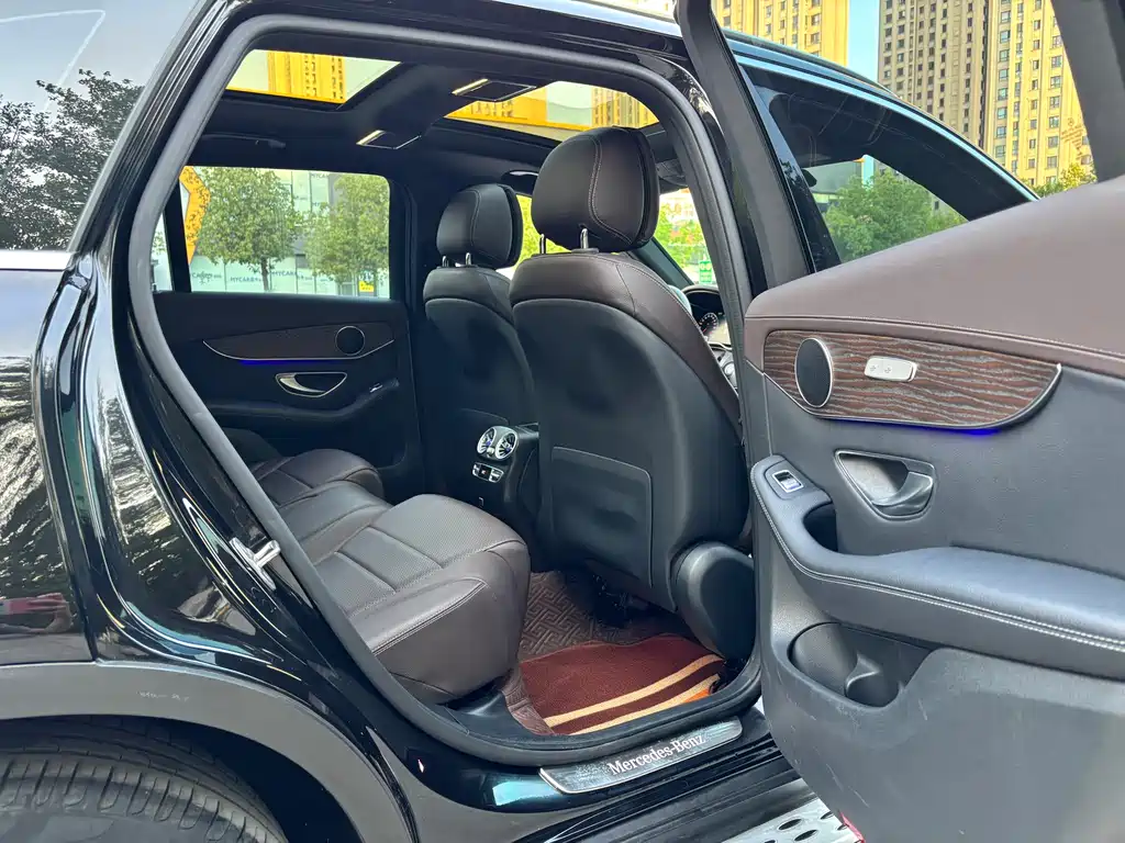 Mercedes-Benz GLC 2022 — фото 16
