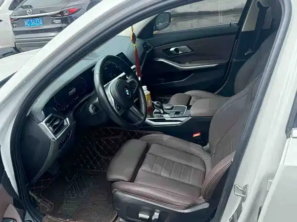 BMW 3 Series 2021