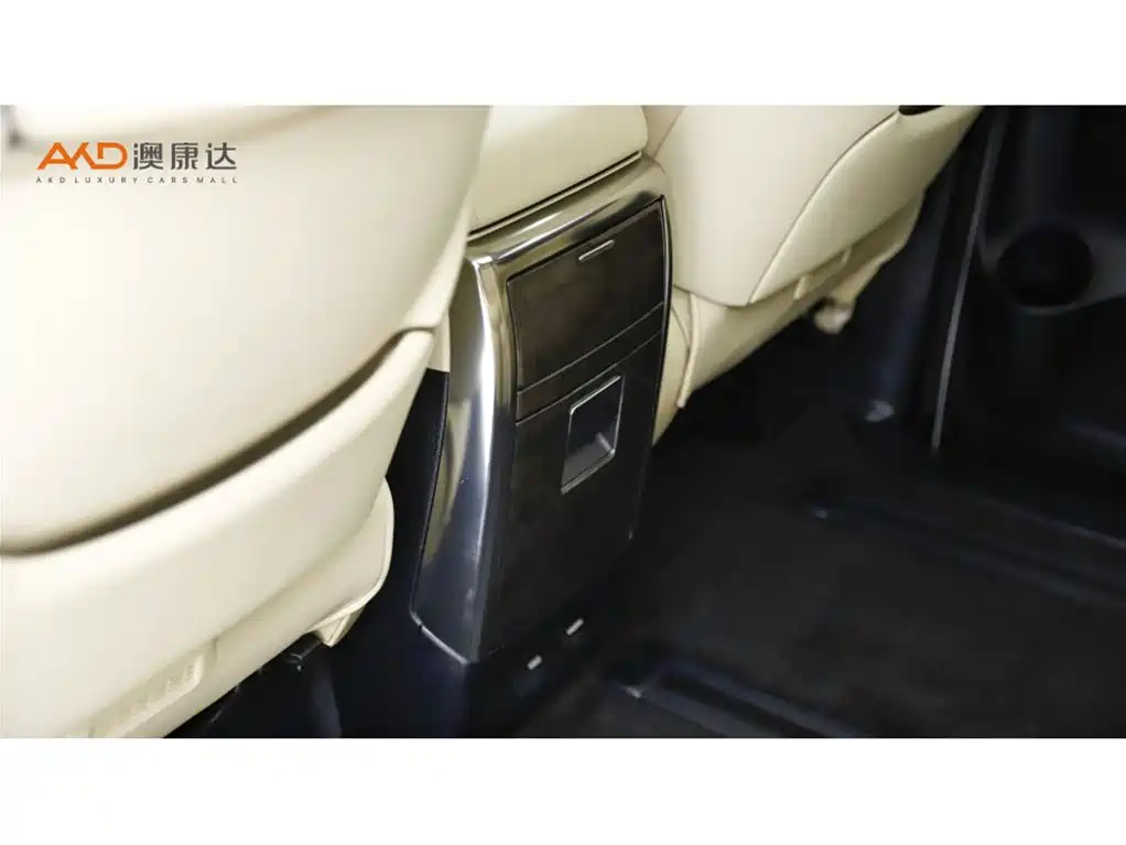 Toyota Alphard 2019 — фото 10